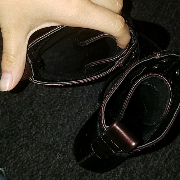 Urban outfitters lace up heeled bootie - Picture 7 of 8